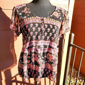 Maurices Bohemian Short Sleeve Peplum Top Women's Size Small EUC